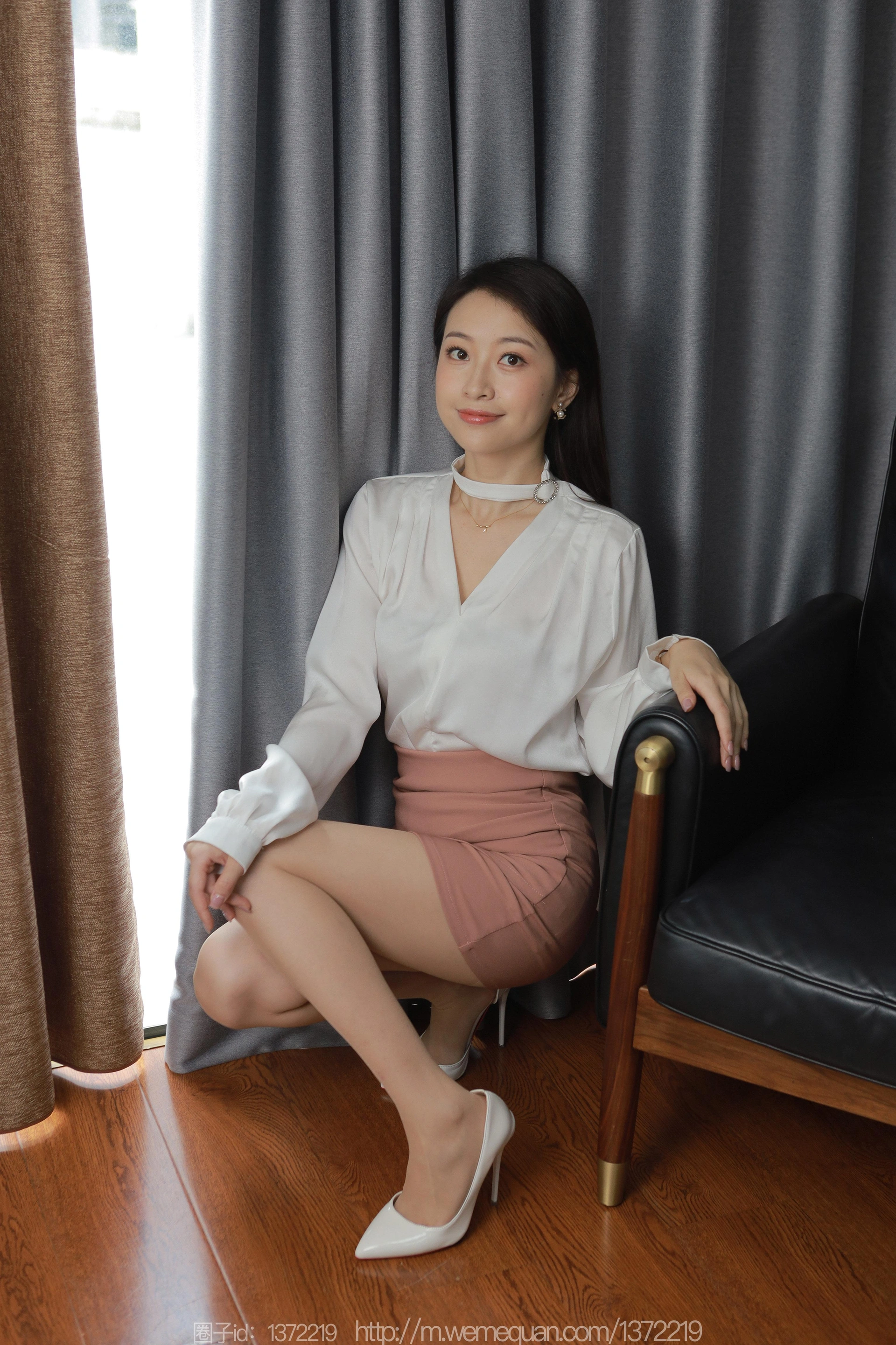 [IESS异思趣向] 2023.07.25 丝享家 1489 小婕《粉色的温柔》 1